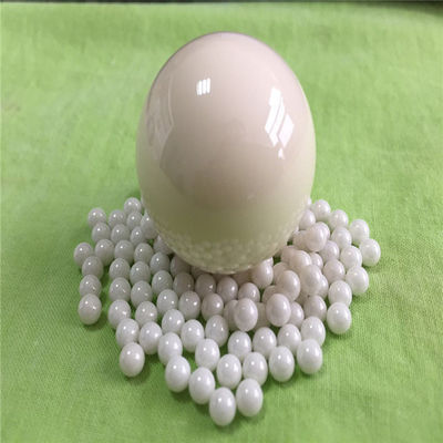 La macinazione cosmetica di biossido di zirconio 0.5um dell'alimento borda le palle che stridenti ceramiche Yttria si è stabilizzato