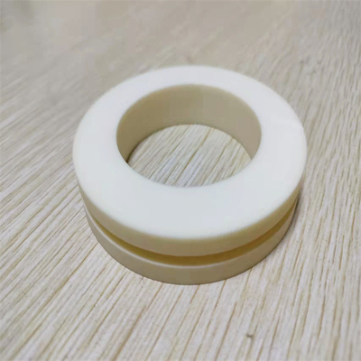 Anelli ceramici 3.9g/Cm3 dell'allumina di alta precisione resistenti all'uso